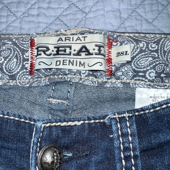 Ariat R.E.A.L. Mid Rise Stretch Entwined Boot Cut Jeans - Picture 5 of 9